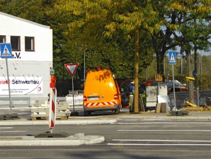 Die Ampelschaltung wird von den provisorischen Ampeln auf die endgültigen umgeschaltet.